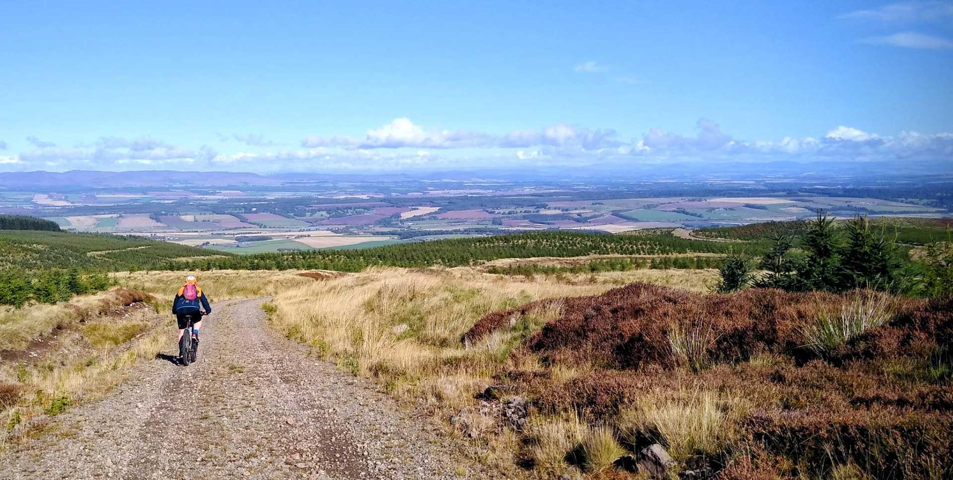 gravelrides with scottish bike adventures 1920.jpg